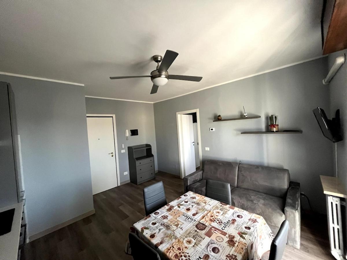Bilocale Con Netflix Incluso Apartment โลดิ ภายนอก รูปภาพ